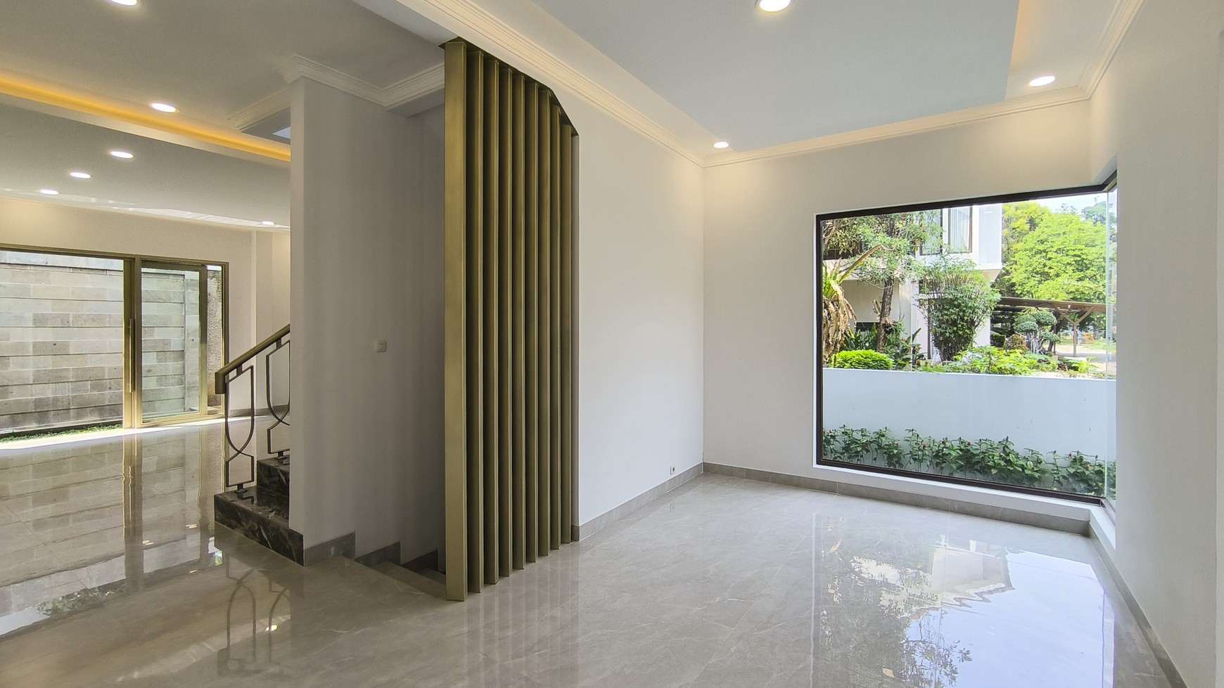 Hotsale Brand New Rumah Mewah Modern Lokasi di Discovery