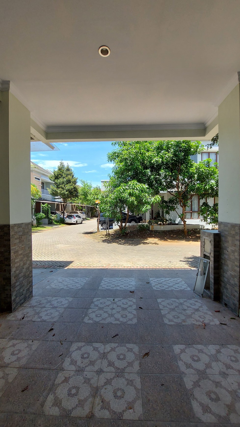 Rumah Bagus Di Discovery Fiore Bintaro Jaya Sektor 9