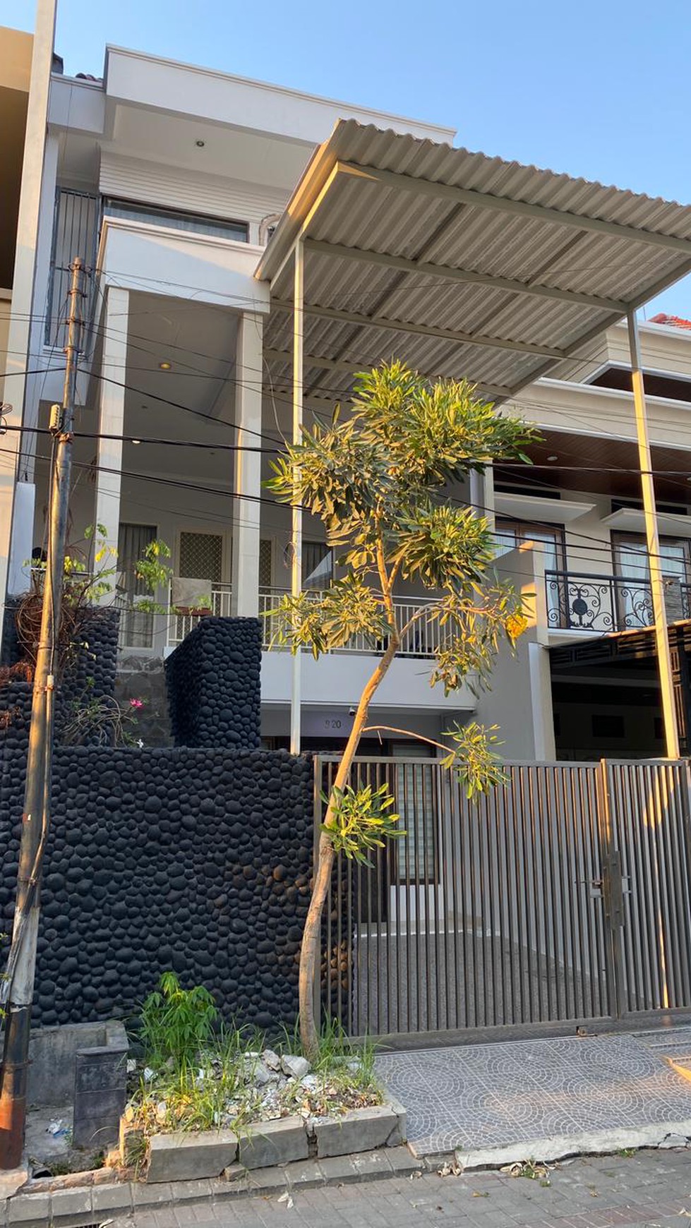 Dijual Rumah Graha Santoso Regency - Modern Minimalis - Wonorejo Timur - Rungkut - Surabaya Timur - Dekat MERR, Galaxy Mall, ITS