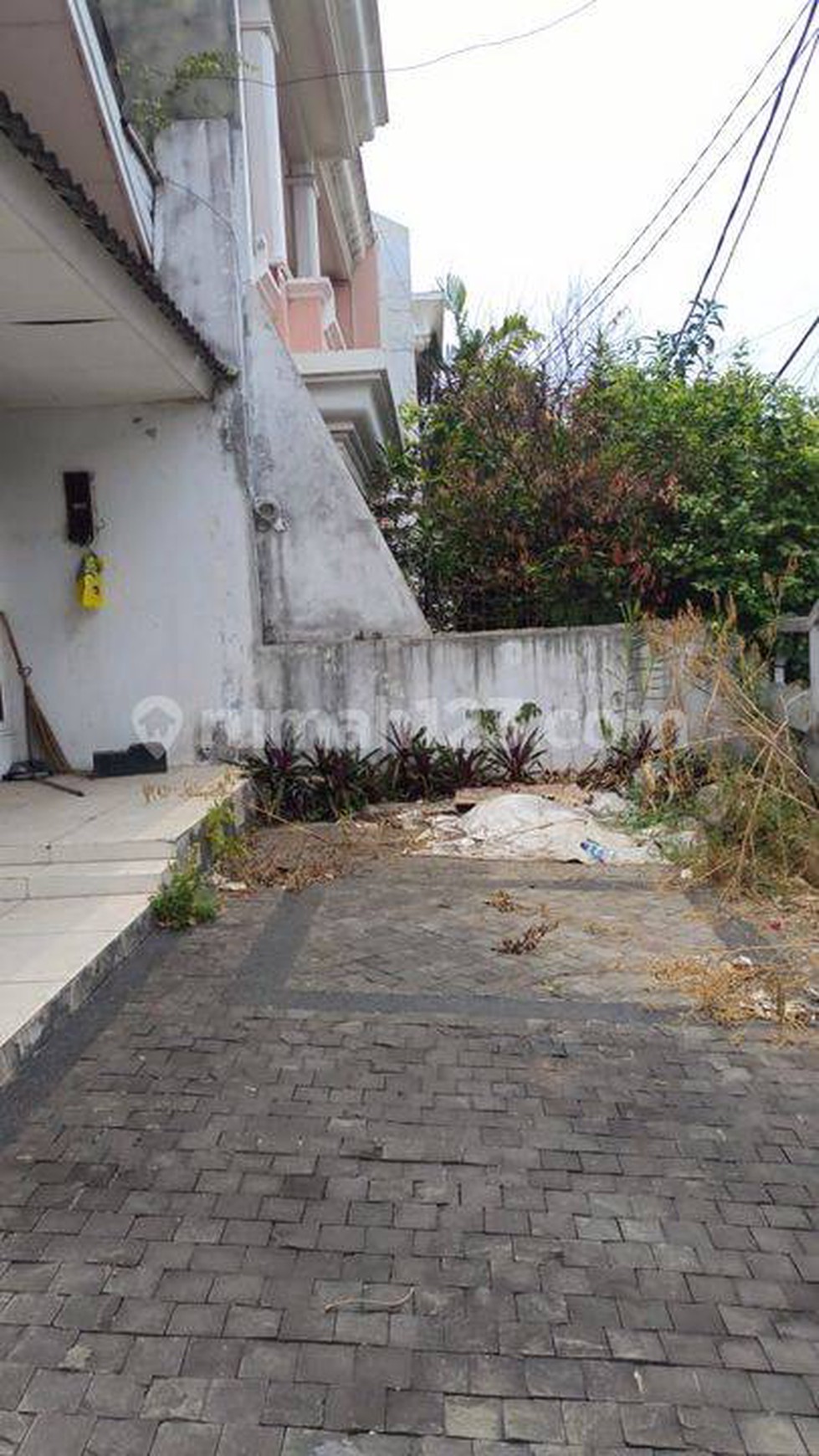 Dijual rumah hitung tanah lingkungan nyaman dan bagus dipondok indah