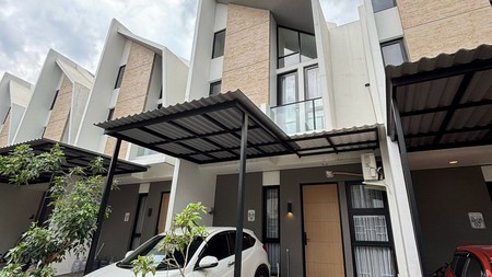 Disewakan rumah minimalis modern di Provence Suit BSD Tangerang 