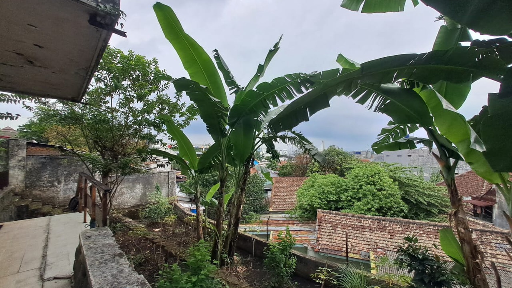 Rumah Klasik Nyaman di Dago Bandung Strategis Cocok untuk Rumah Mewah, Cafe Eksklusif, Showroom, Office Building #DD