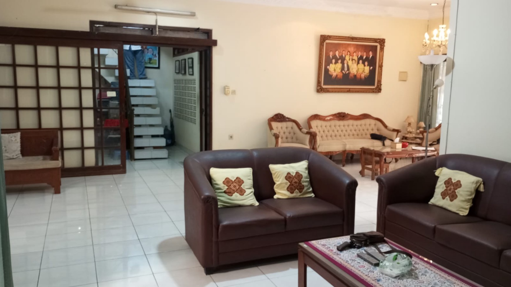 Dijual Rumah Nyaman di daerah asri di Selatan Jakarta  5 menit ke MRT Lebak Bulus 