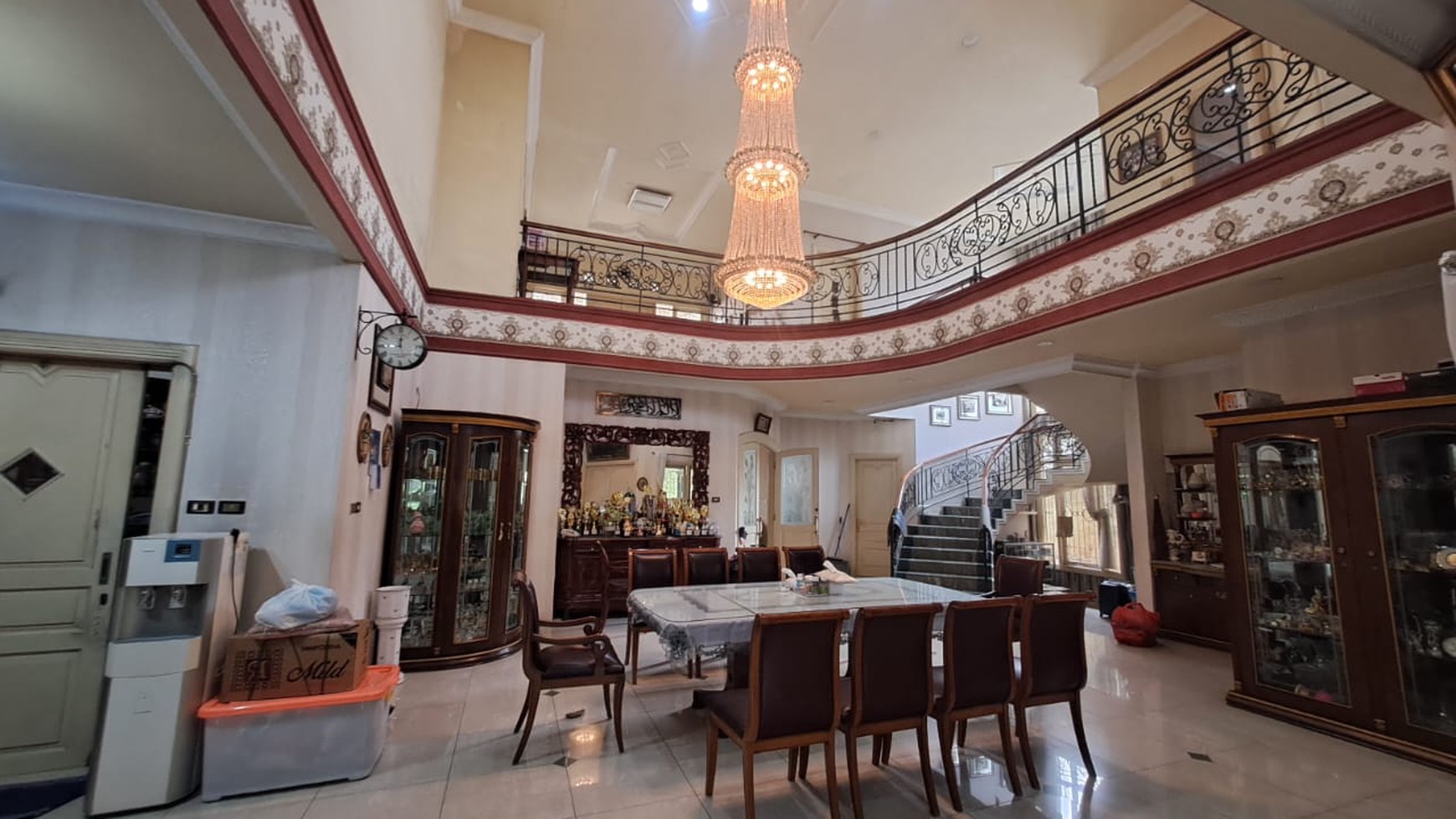 RUMAH MEWAH SIAP HUNI DI LOKASI STRATEGIS TEBET, DEKAT LRT PANCORAN