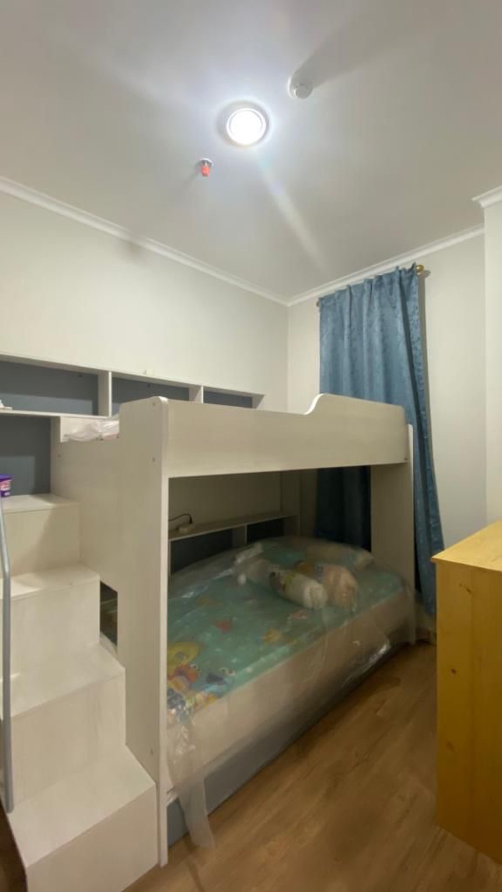 Dijual Low Rise apartemen Asatti tower Carnelian, Vanya Park BSD di lantai 1 view Pool / Kolam Renang