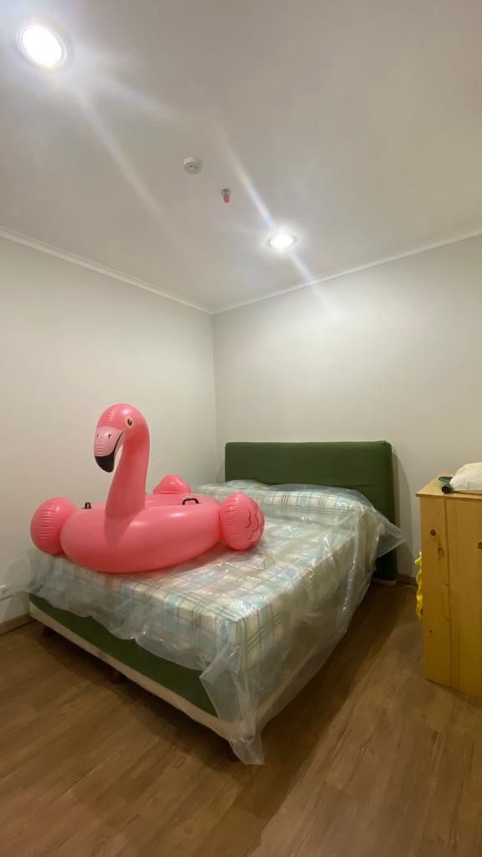 Dijual Low Rise apartemen Asatti tower Carnelian, Vanya Park BSD di lantai 1 view Pool / Kolam Renang