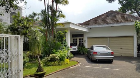 Rumah Mewah,Asri di Kemang Jakarta Selatan