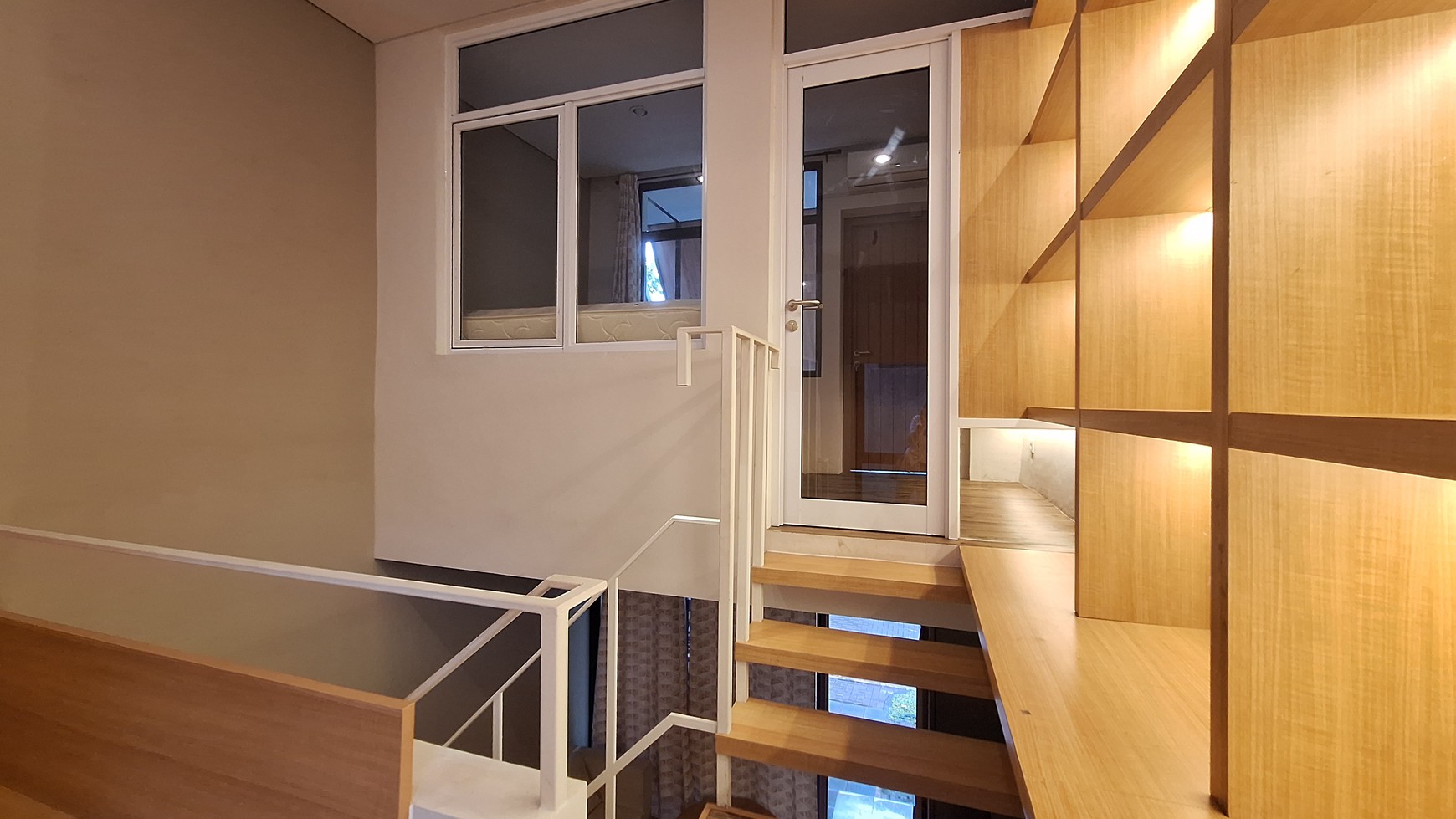 Disewa Rumah Milenial Fleekhauz BSD City, Fully Furnished, Siap Huni 