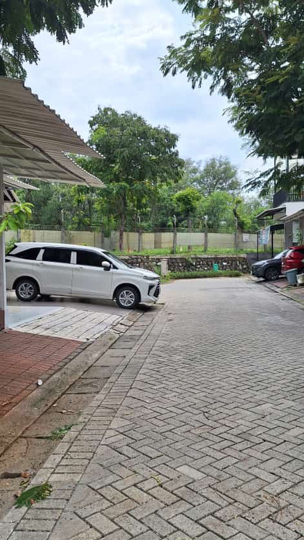 Dijual rumah di Layar permai PIK