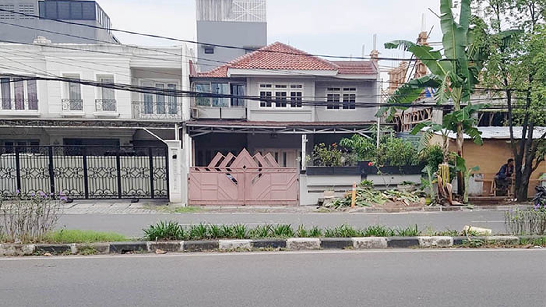 Rumah Arteri Kelapa Gading, Luas 10x28m2