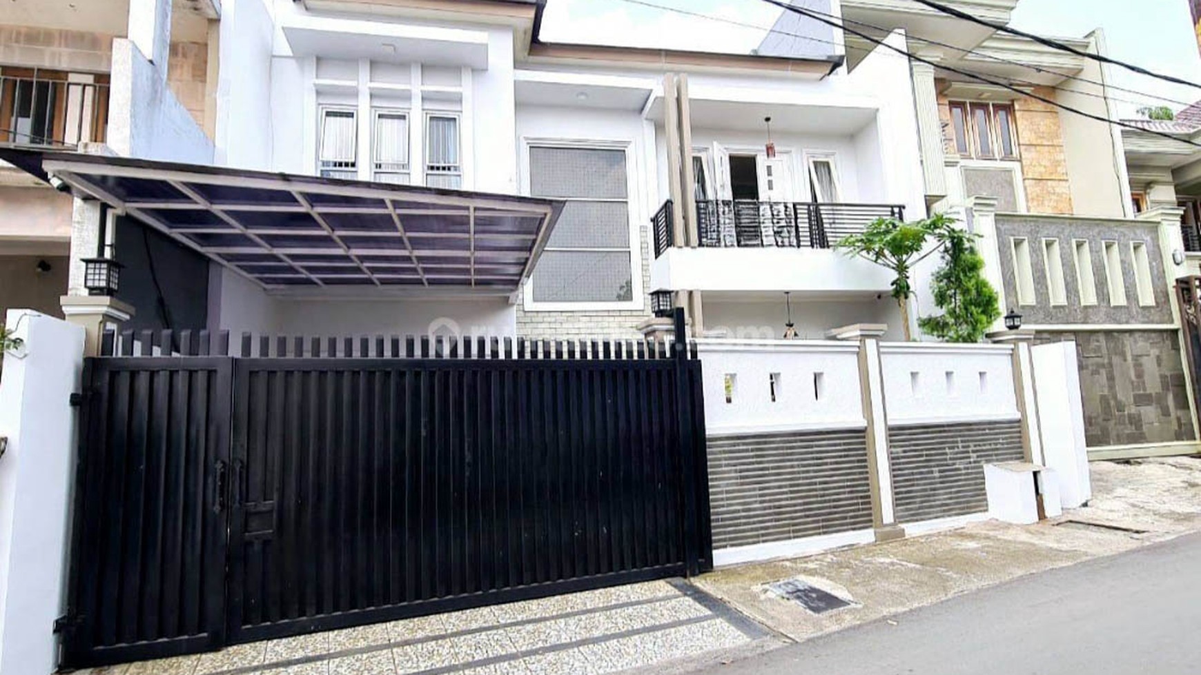 Rumah Jl Tirta, Duren Sawit, Luas 186m2