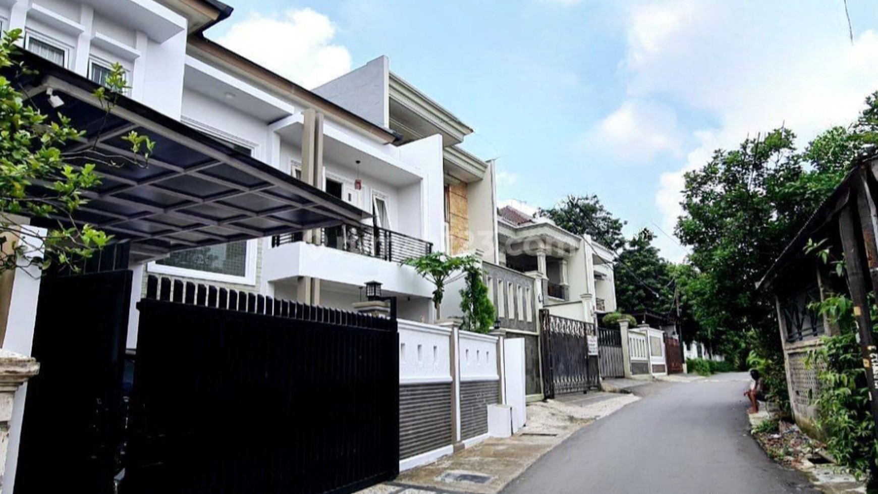 Rumah Jl Tirta, Duren Sawit, Luas 186m2