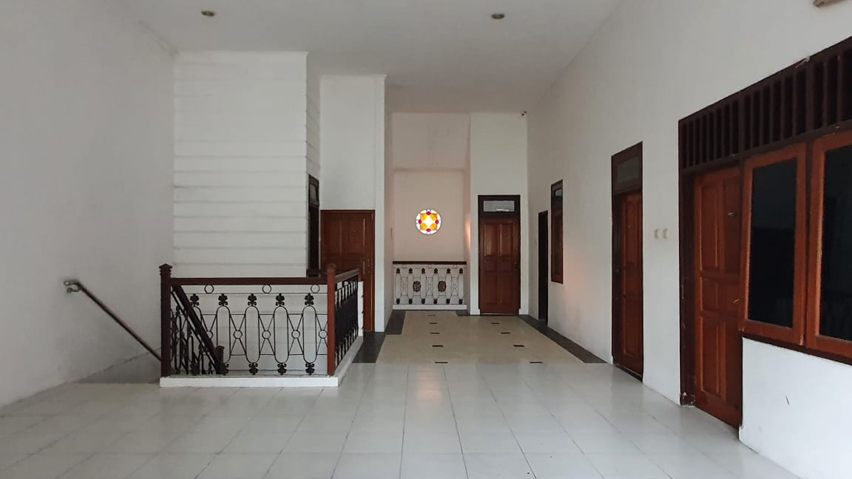 Dijual Ceepatt..Urgent... BU...Rumah Jl, Nginden Intan Barat, Surabaya