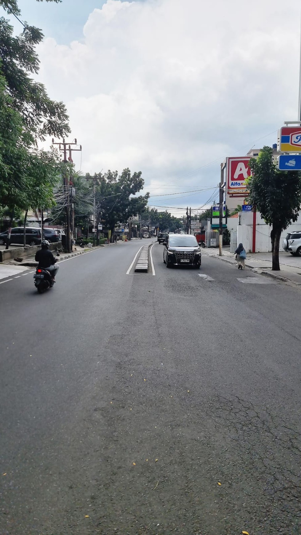 Gedung Perkantoran Siap Pakai dan Lokasi Strategis @Pondok Pinang