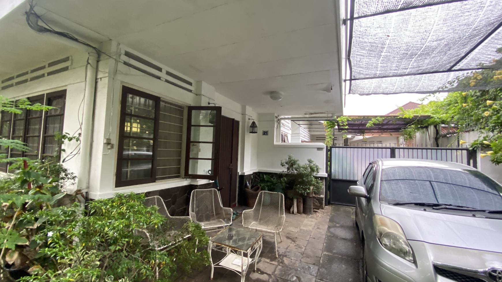 Beautiful and cozy house at menteng, jakarta pusat