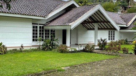 Villa dengan luas 1,5 hektar di gadog bogor, jawa barat