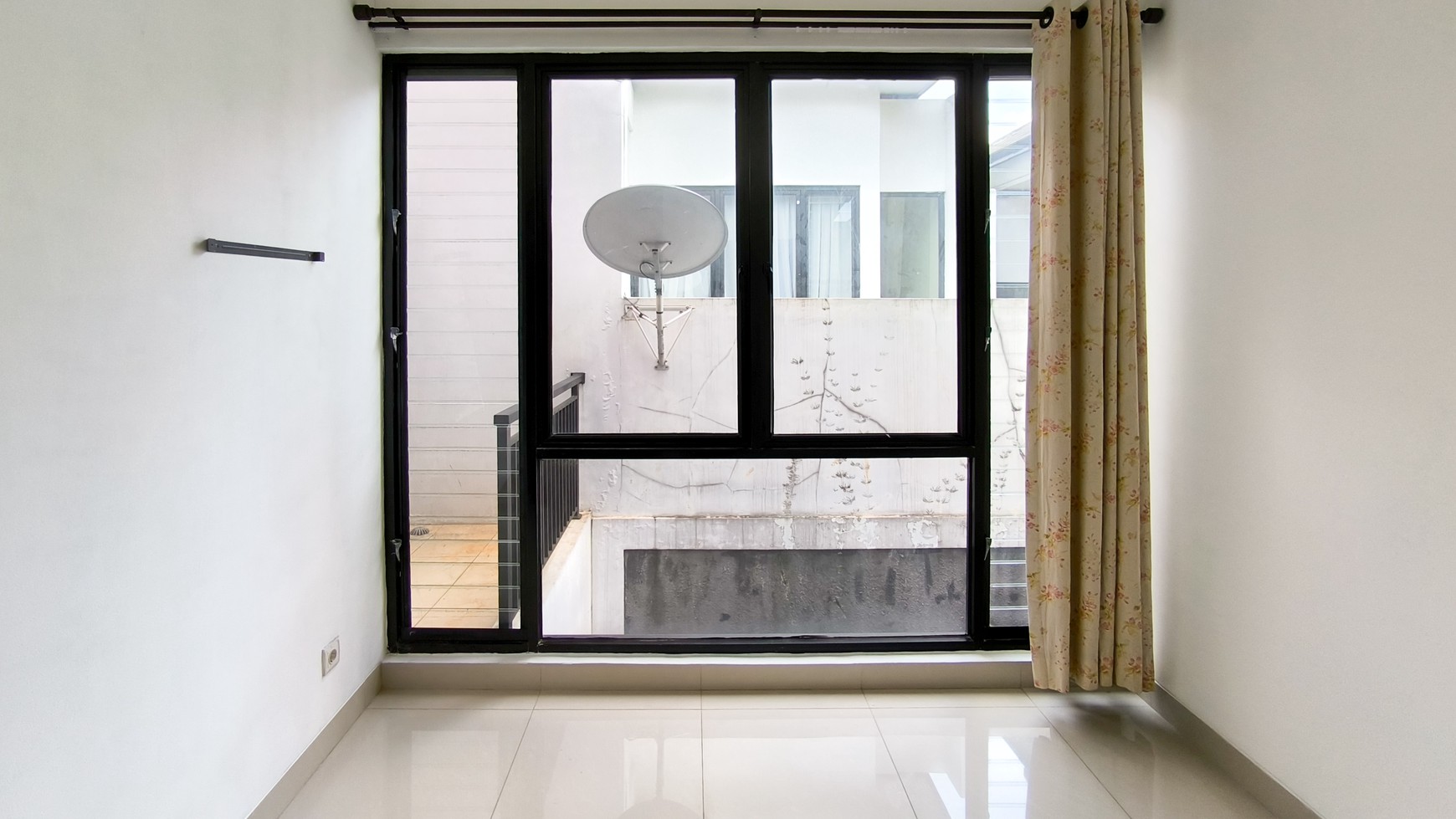 Rumah Bagus Siap Huni dan Asri di Discovery Flamine, Bintaro Sektor 9