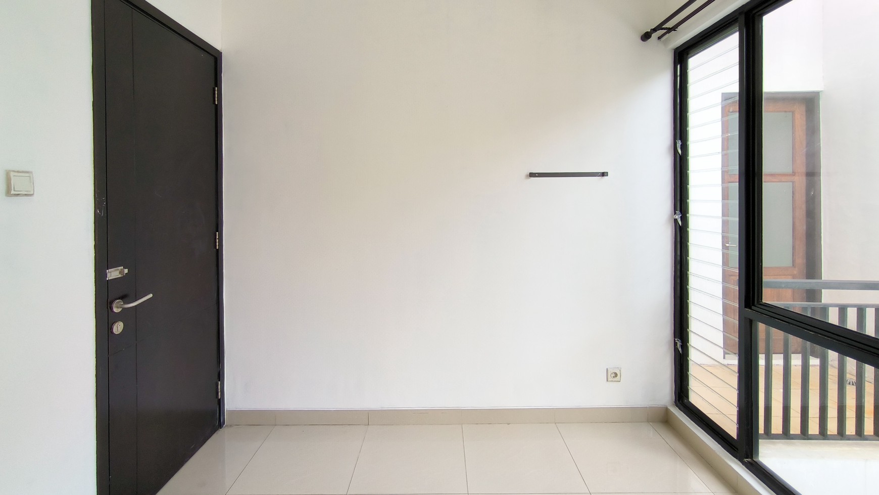 Rumah Bagus Siap Huni dan Asri di Discovery Flamine, Bintaro Sektor 9