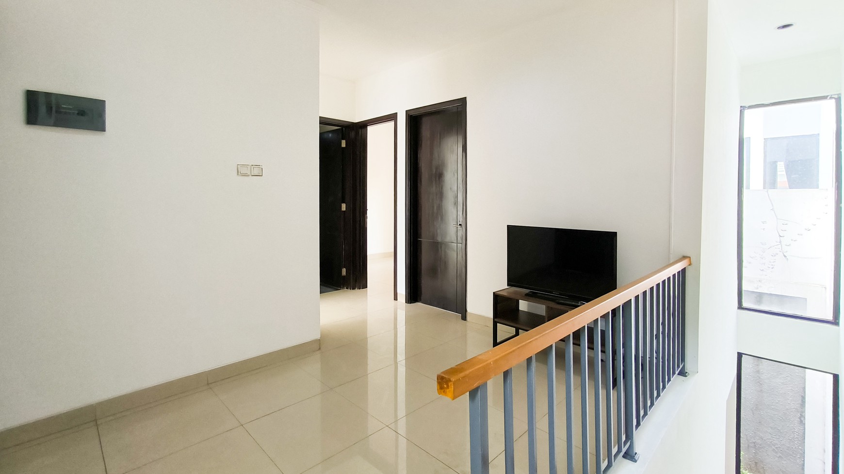 Rumah Bagus Siap Huni dan Asri di Discovery Flamine, Bintaro Sektor 9