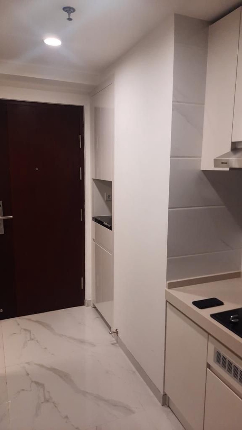 Apt Sky House BSD. Full Furnished Siap Huni. Harga Bagus. Strategis dekat AEON Mall.