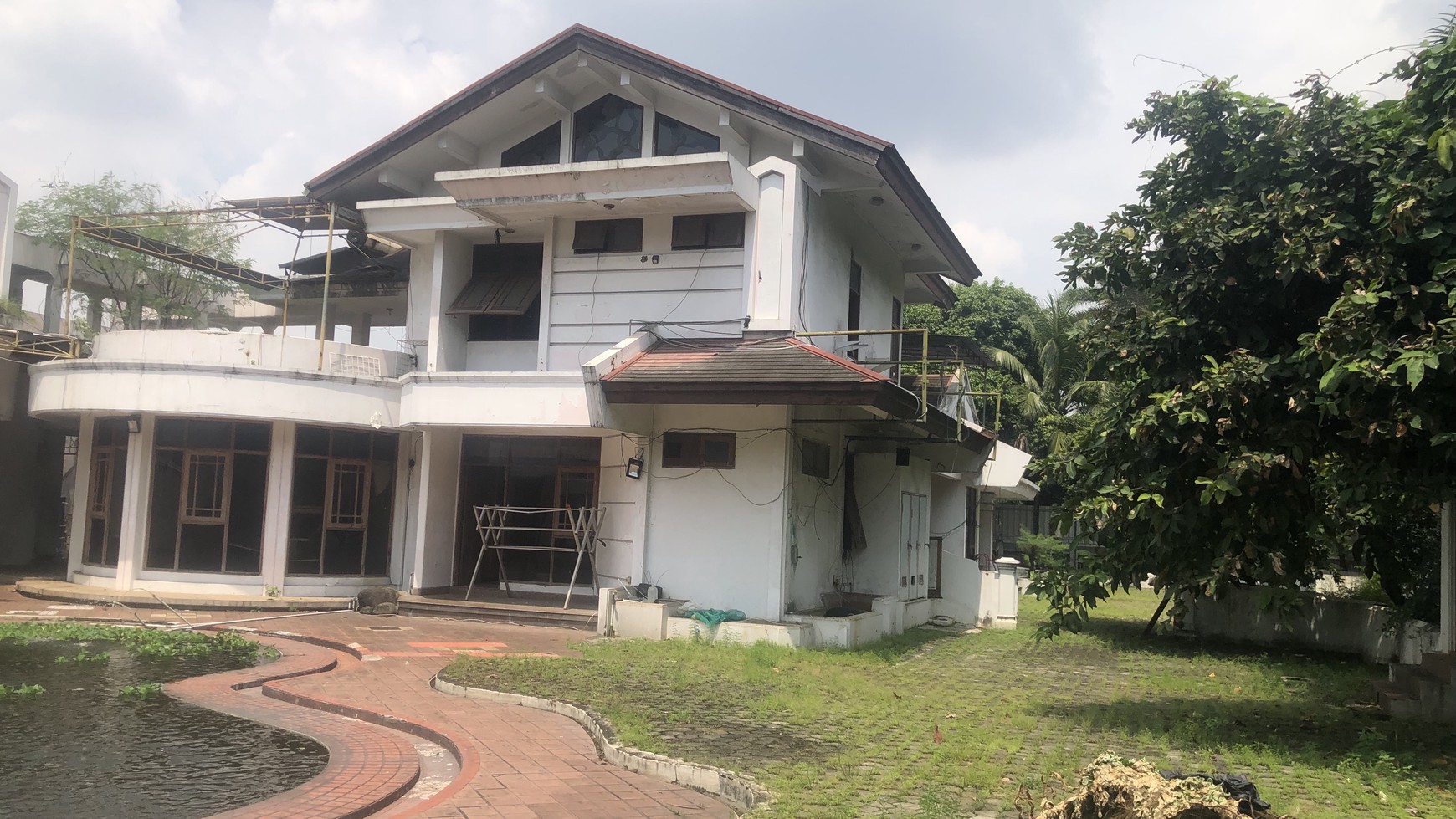 Rumah di Pondok Indah Terhitung Jual Tanah