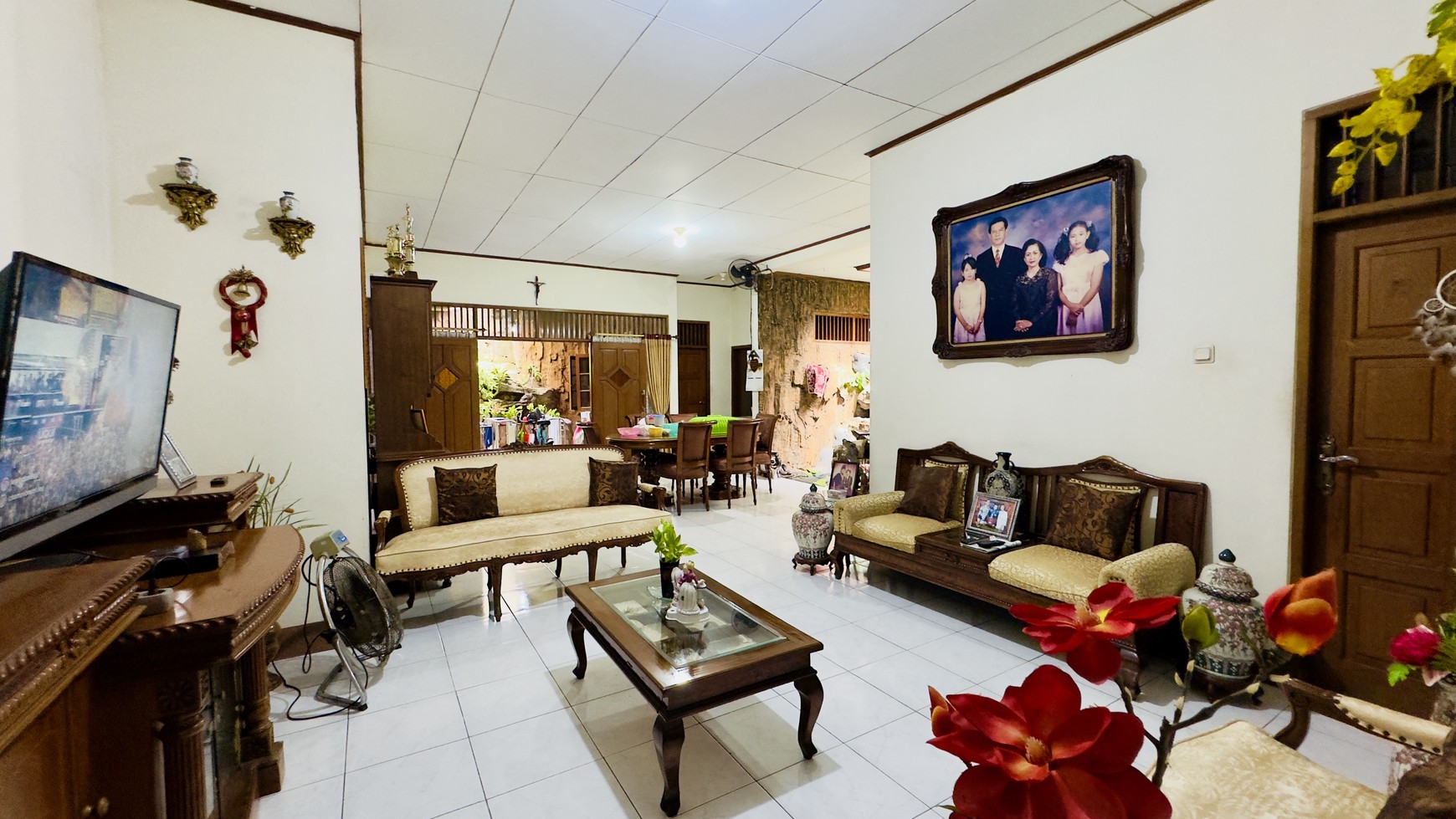 Dijual Rumah di Jalan Gotong Royong, Ciledug, Tangerang.