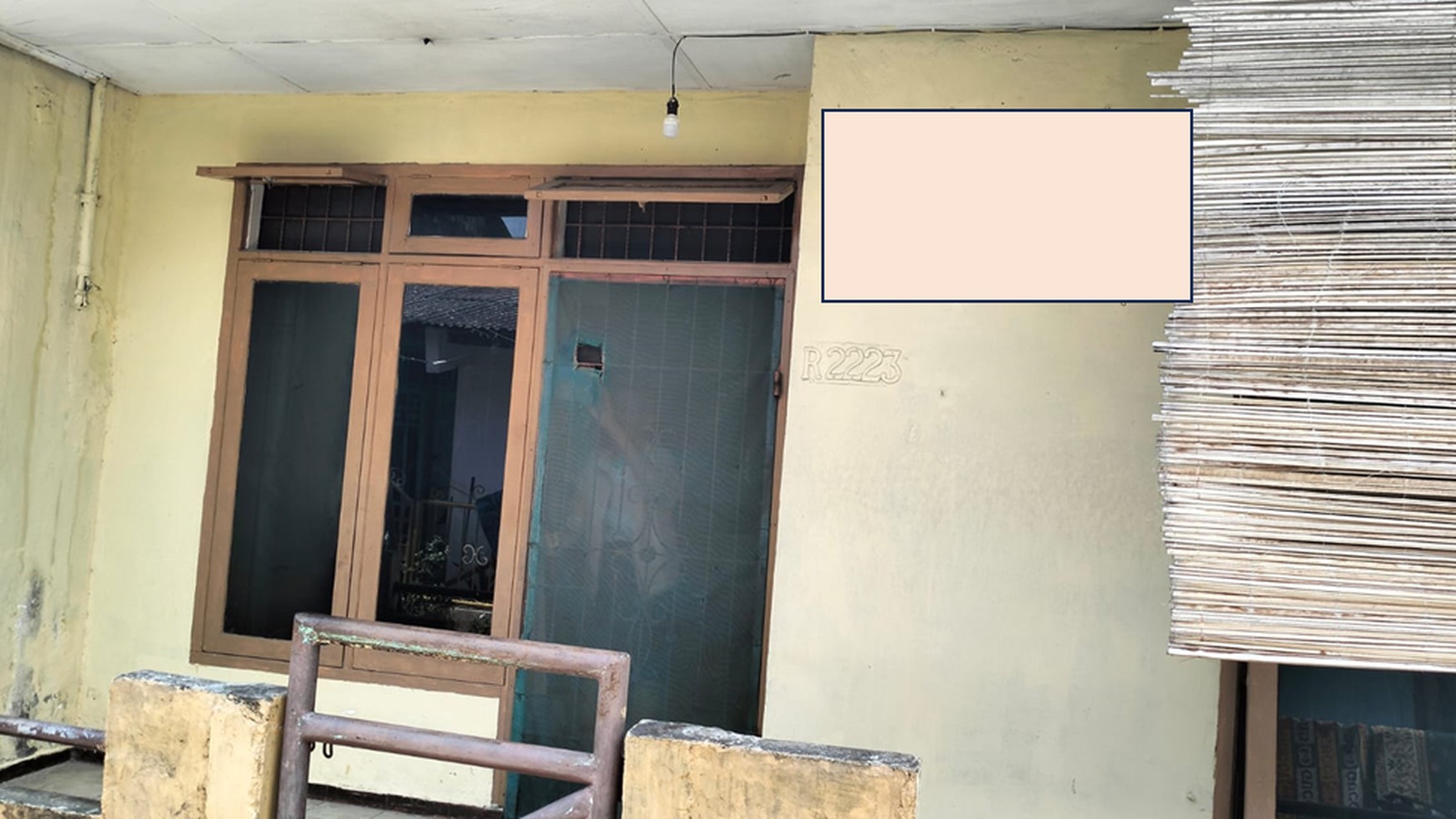 Rumah Dijual di Komplek Perumahan Kenten Laut