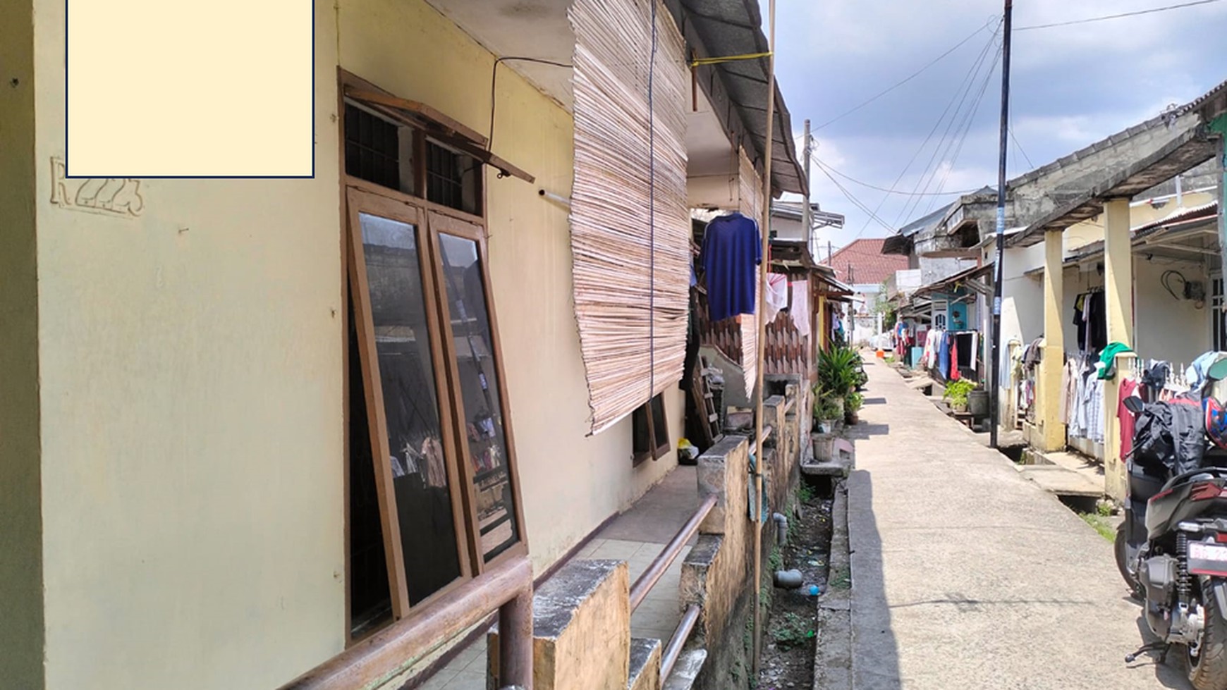 Rumah Dijual di Komplek Perumahan Kenten Laut