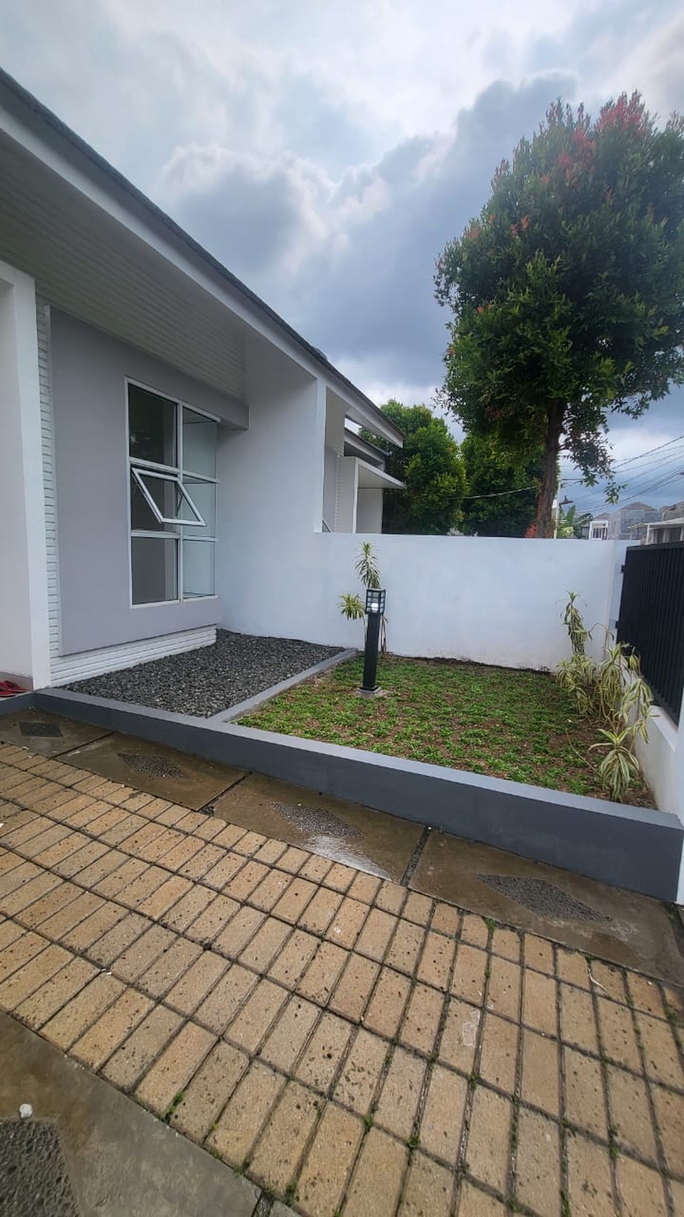 Rumah Minimalis, Siap Huni, dan Asri @ Serua Village, Ciputat Timur
