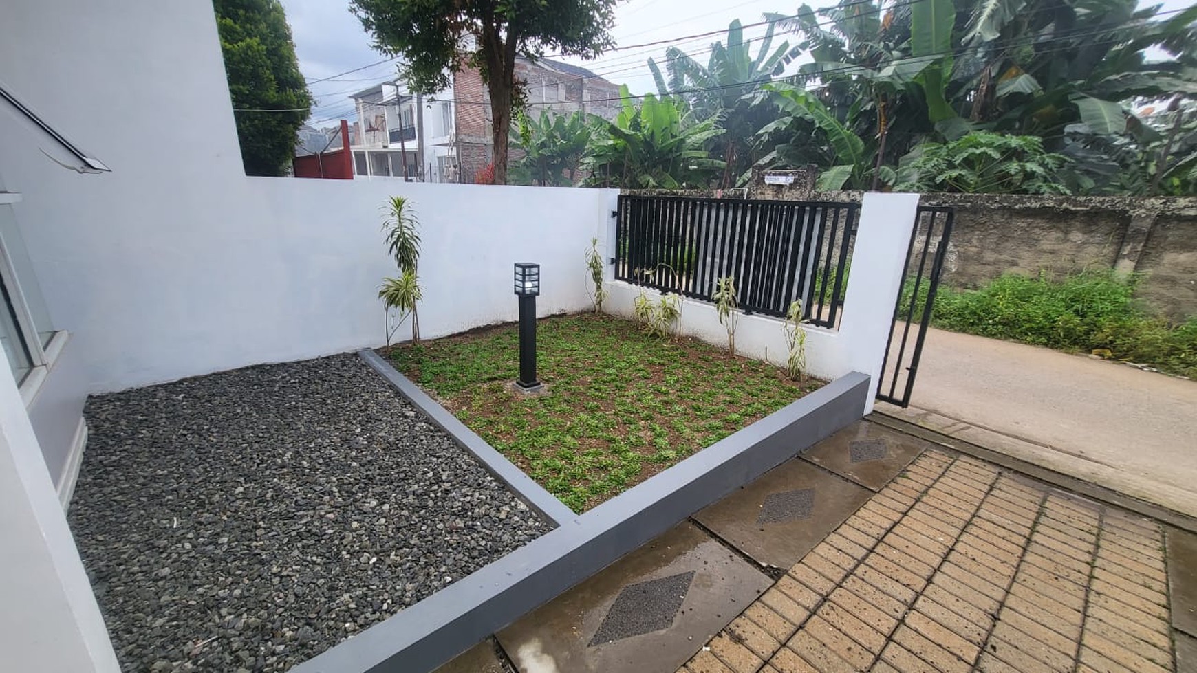 Rumah Minimalis, Siap Huni, dan Asri @ Serua Village, Ciputat Timur
