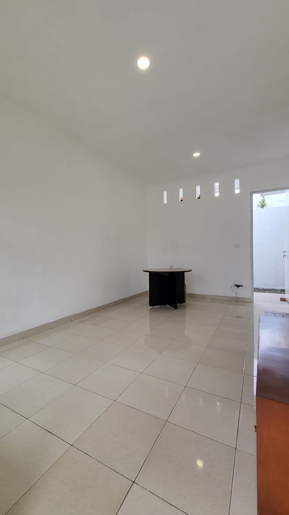 Rumah Minimalis, Siap Huni, dan Asri @ Serua Village, Ciputat Timur