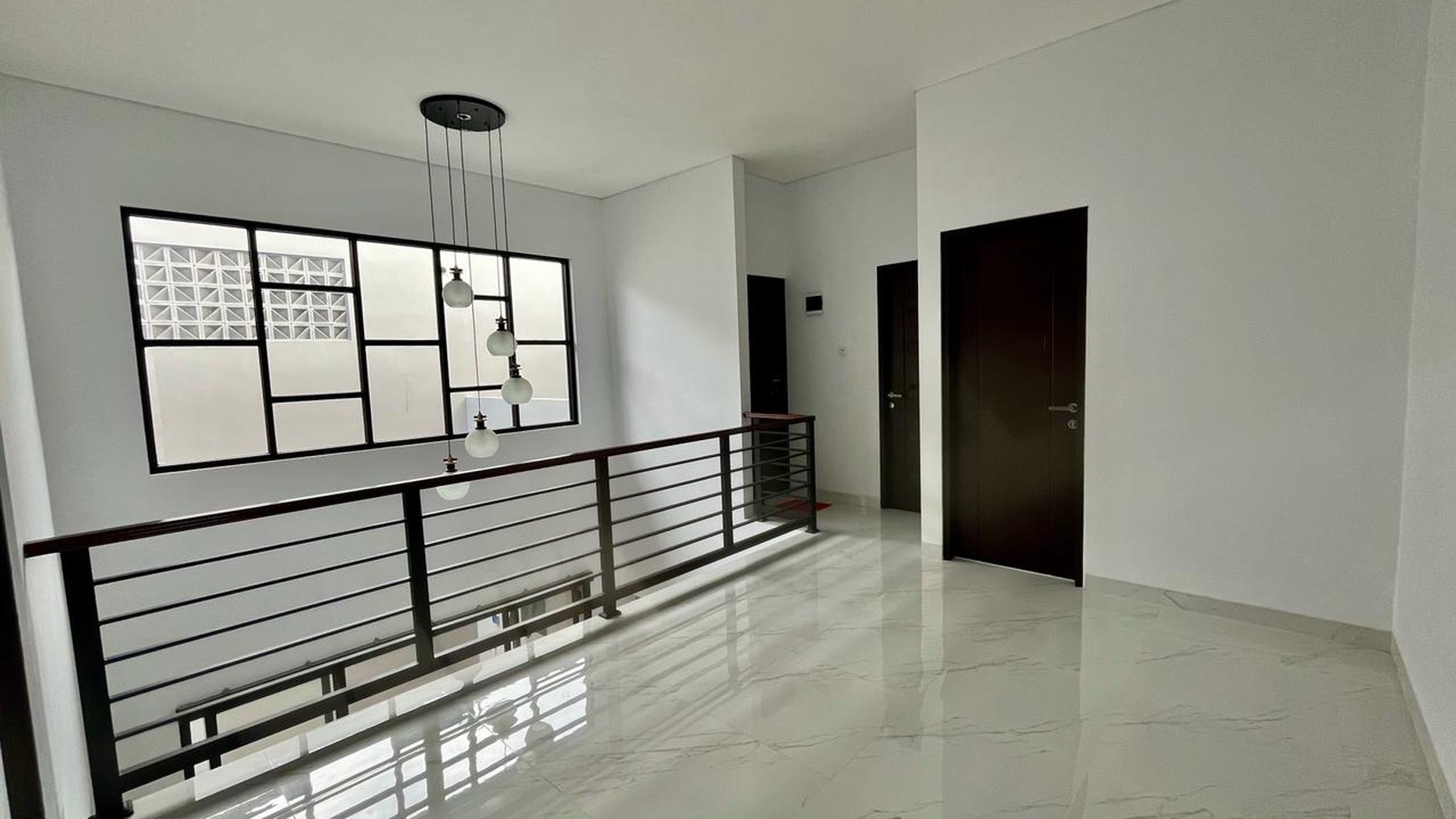 Rumah Minimalis Brand New  Hot Sale di Sektor 9 Bintaro Jaya