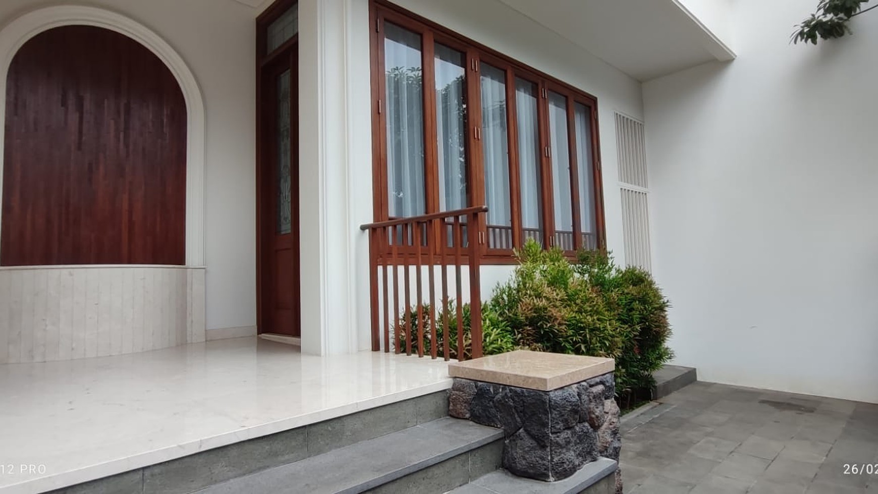 Rumah Mewah Siapa Huni dijual Kemang Selatan Jakarta Selatan 