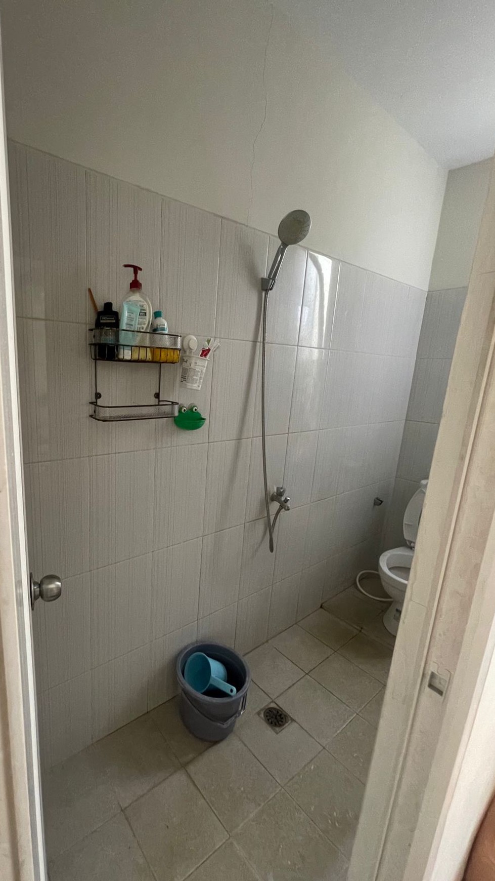 TURUN HARGA RUMAH CANTIK 2 LANTAI DI GREENVILE RELIFE SETU BEKASI