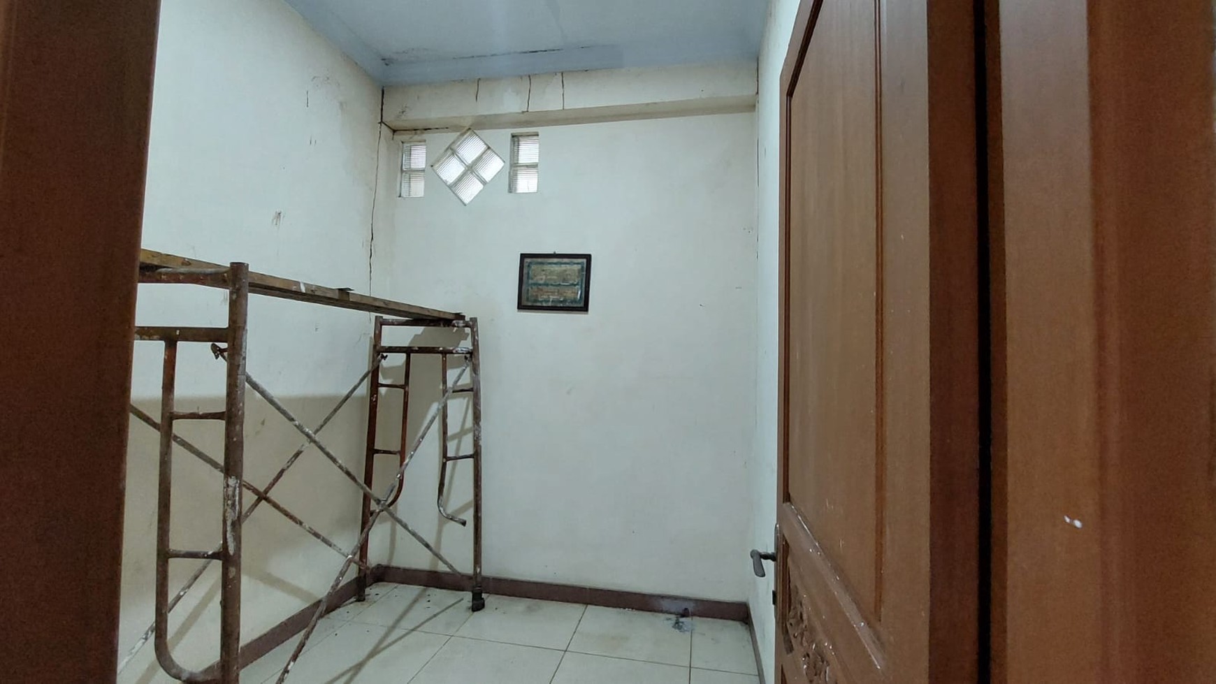 Dijual Cepat Rumah Hoek Harapan Baru, Bekasi Barat