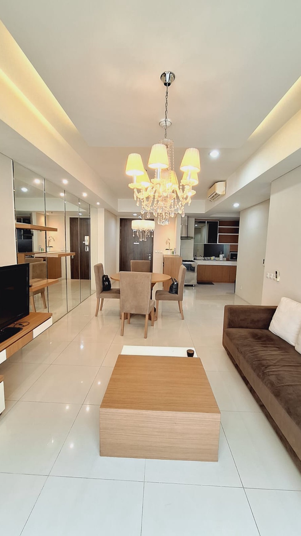  Apartemen Kemang village Jakarta Selatan