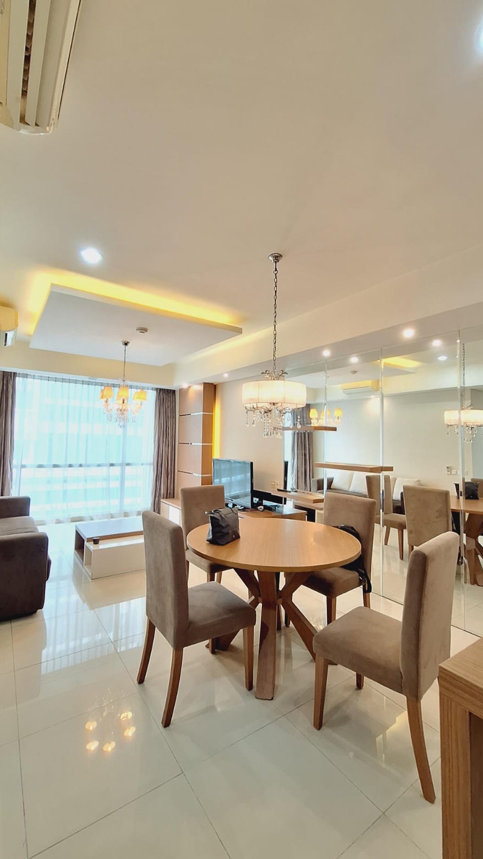  Apartemen Kemang village Jakarta Selatan