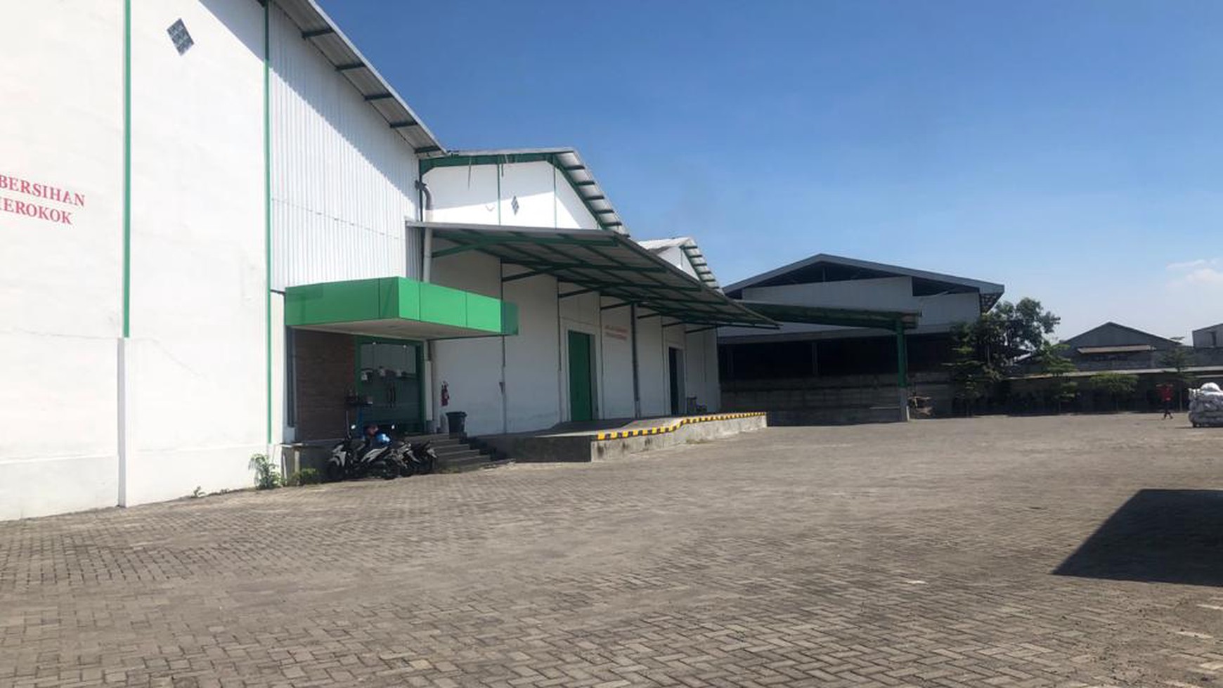 1004. Dijual Pabrik masih aktif di Jl Tambak Sawah Industri Tropodo Waru Sidoarjo
