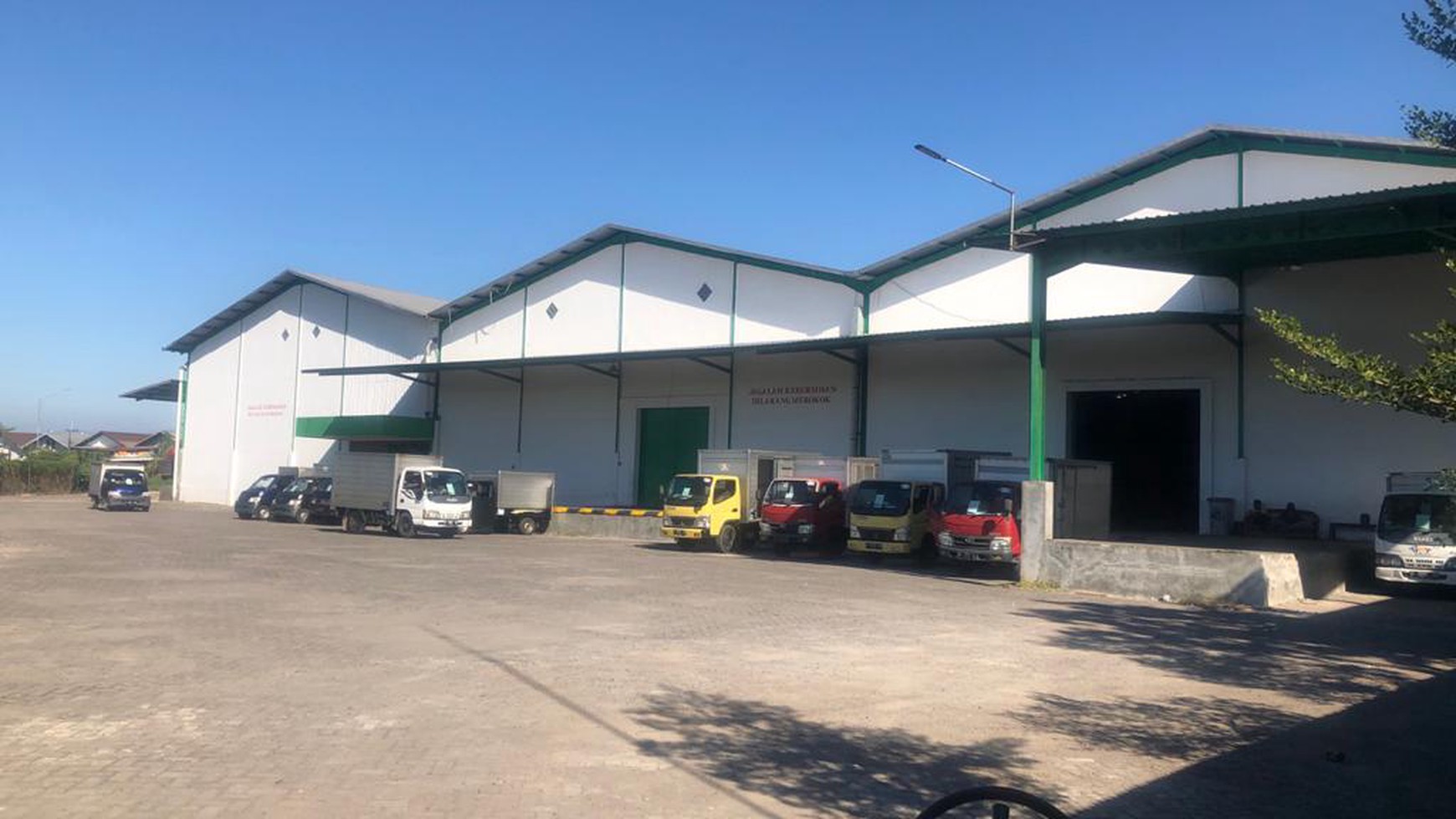 1004. Dijual Pabrik masih aktif di Jl Tambak Sawah Industri Tropodo Waru Sidoarjo
