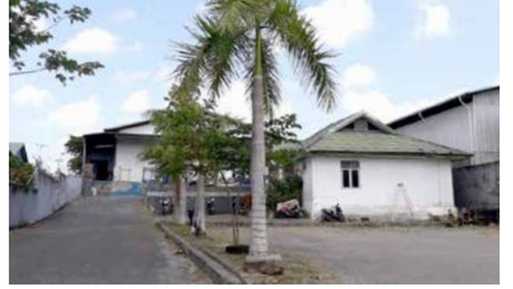 1021. Dijual murah Gudang di Jl DI Panjaitan Lepo-Lepo, Kendari Sulawesi Tenggara