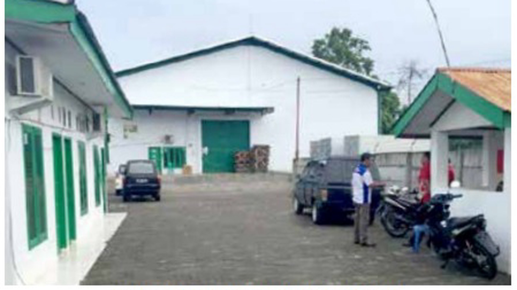 1023. Dijual murah Gudang di Jl Yogi S Memet, Palopo Sulawesi Selatan