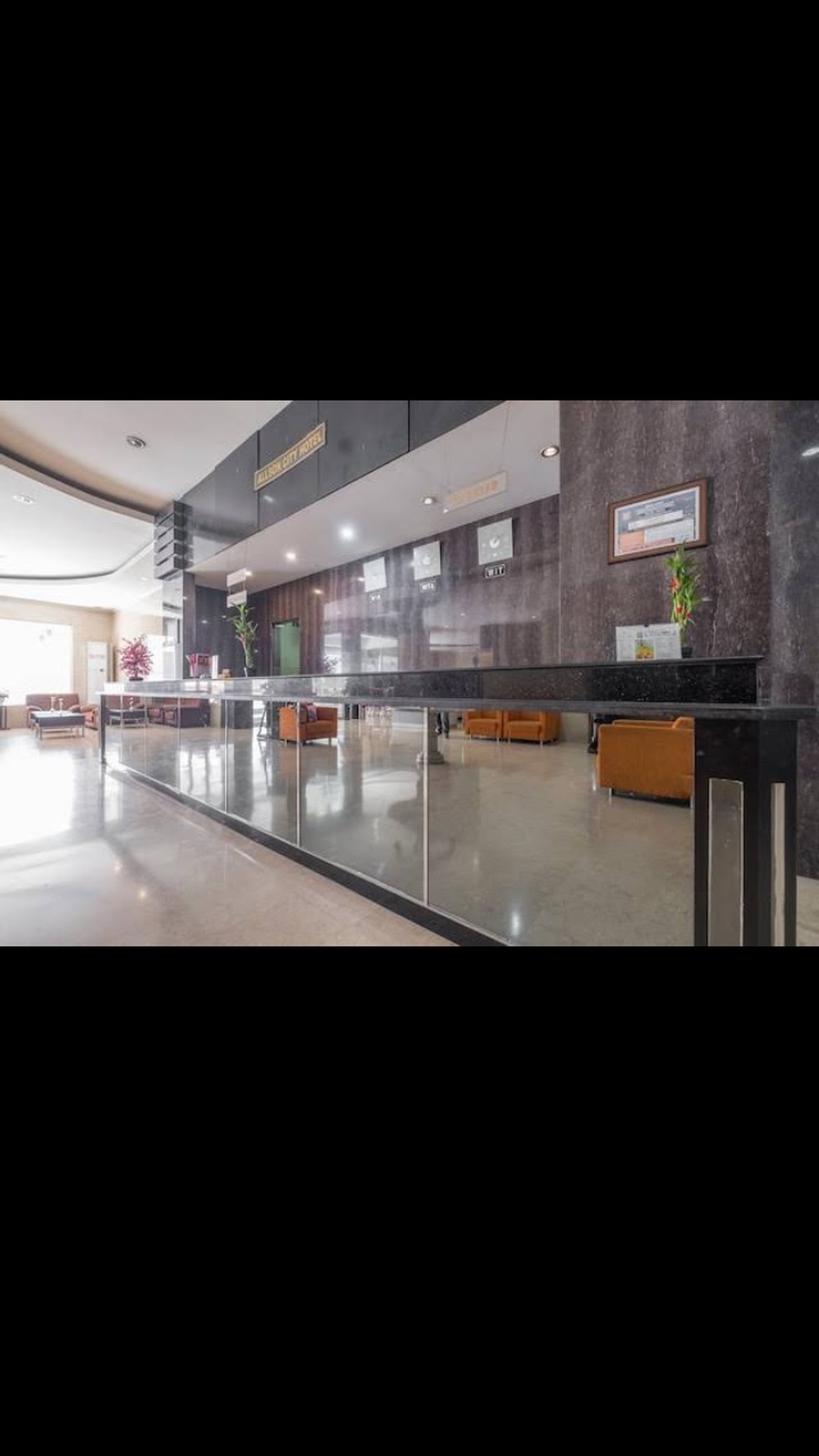 1038. Dijual Hotel Bintang 2 Jl Lembeh Makassar Sulawesi
