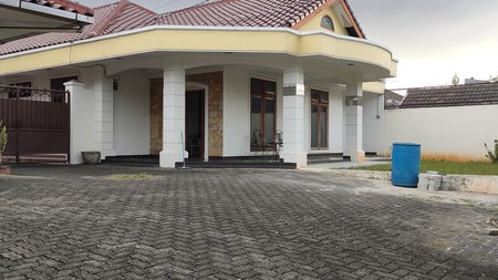 For Sale Rumah Luas dan Nyaman di Jakarta Barat