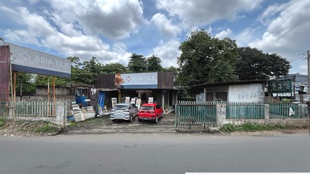 Tempat Usaha di Pinggir Jalan Raya Bogor