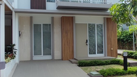 Flash Sale. Rumah bagus Nara Village, Gading Serpong