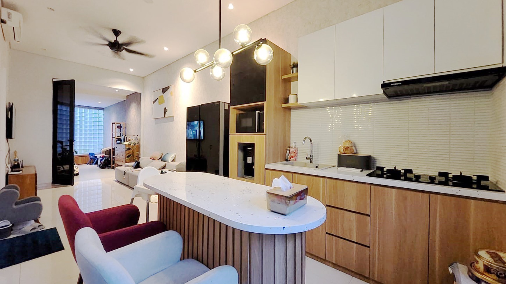 Rumah di Discovery Altezza Bintaro, modern dan siap huni di Sektor 9