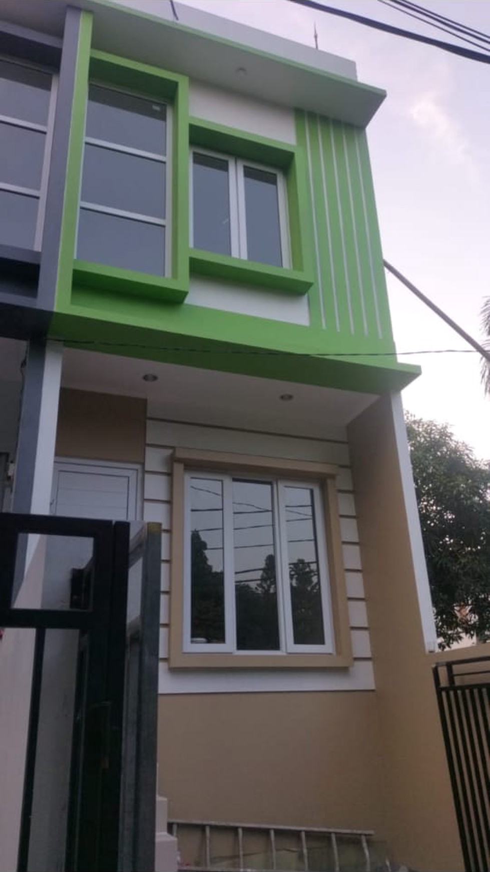 Rumah Baru 2 Lantai  SHM di Sukapura Kelapa Gading Jakarta Utara