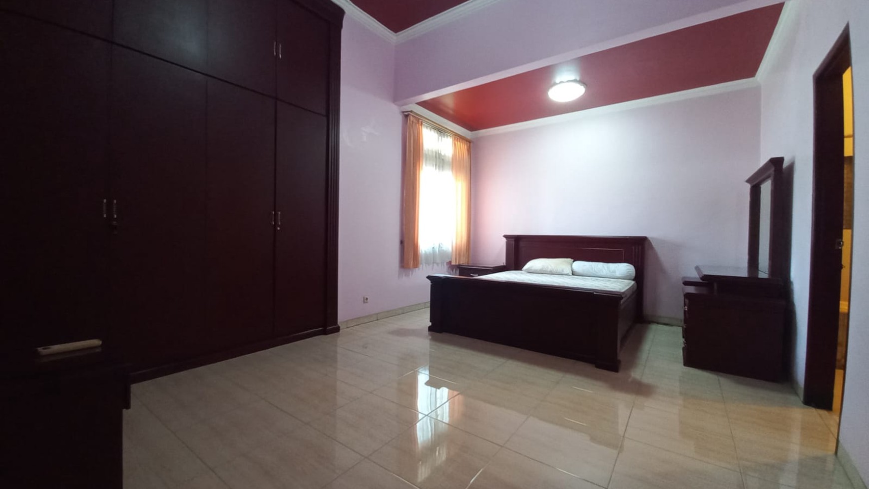 Dijual Rumah Mewah Siap Huni (Hook) Furnished Graha Famili (Blok D) Surabaya Barat