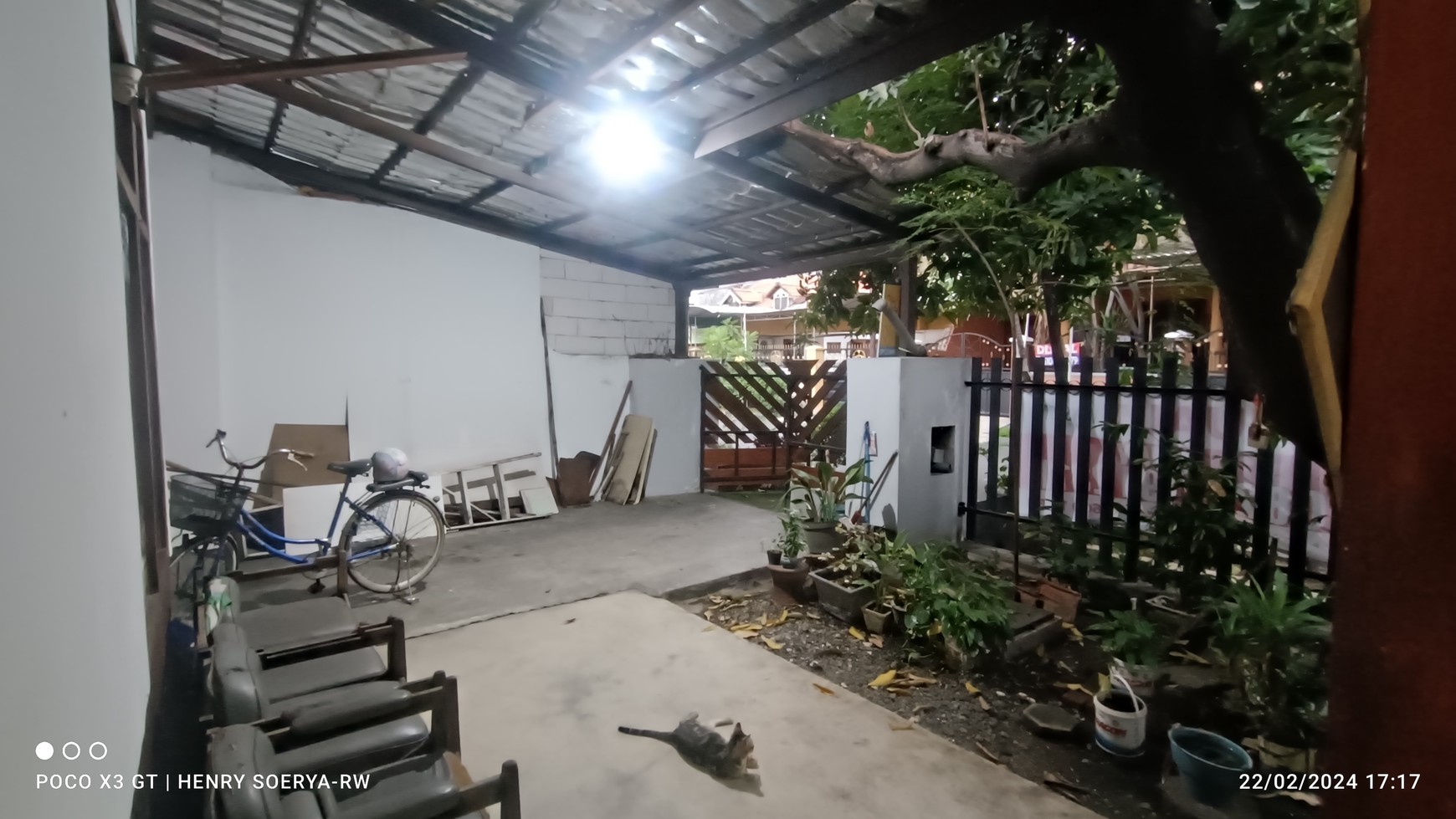 1665. Dijual Rumah di Jemursari Timur 