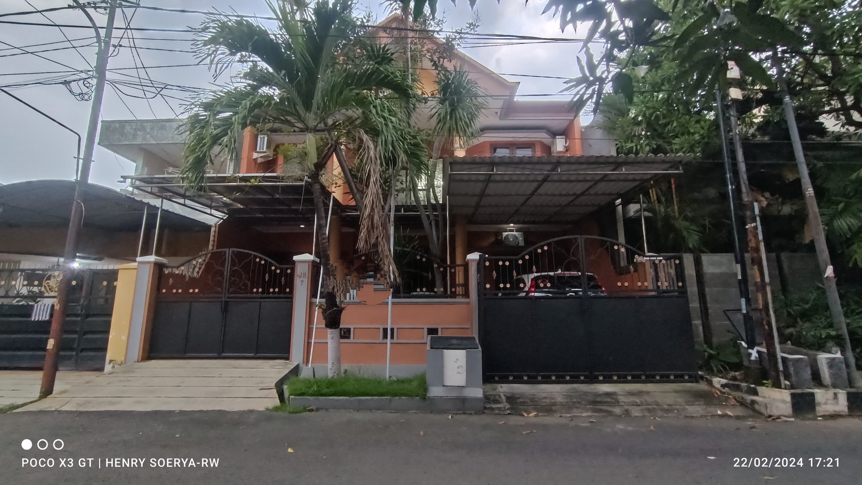 1666. Dijual Rumah Jemursari Timur